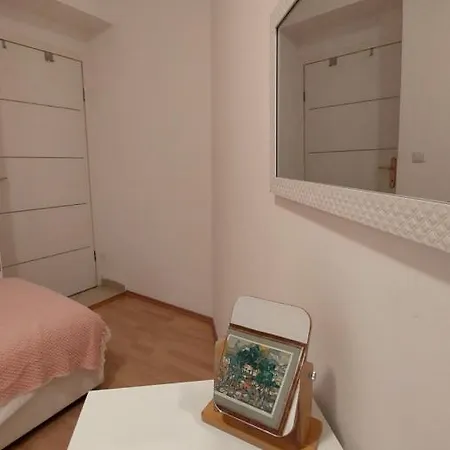Dory Apartment